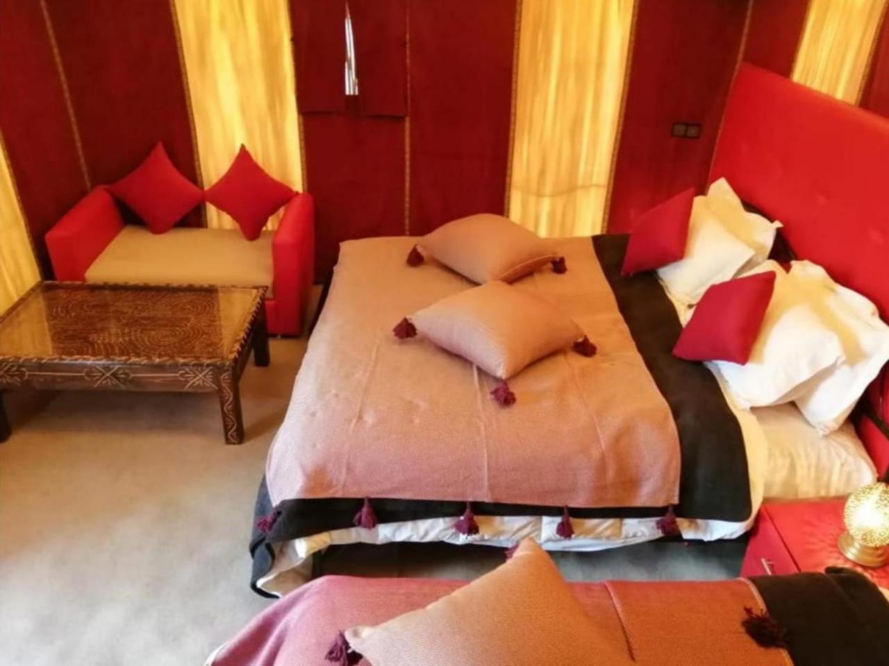 Exceptional Luxury Camp Hotel Мерцуга Екстериор снимка