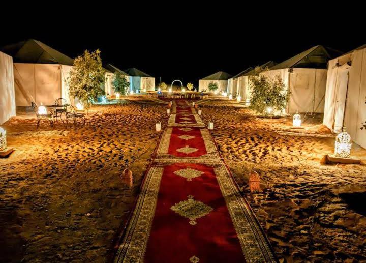 Exceptional Luxury Camp Hotel Мерцуга Екстериор снимка